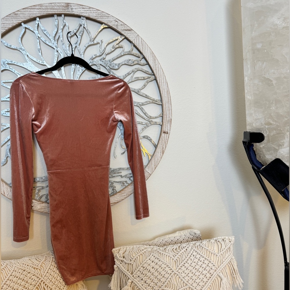 H&M Pink Velour Bodycon Dress - Picture 4 of 5
